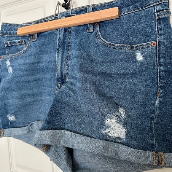 Old Navy OG Straight Shorts - Picture 3 of 5